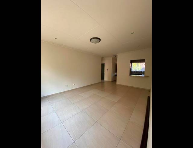 2 BEDROOM APARTMENT FOR SALE IN VORNA VALLEY